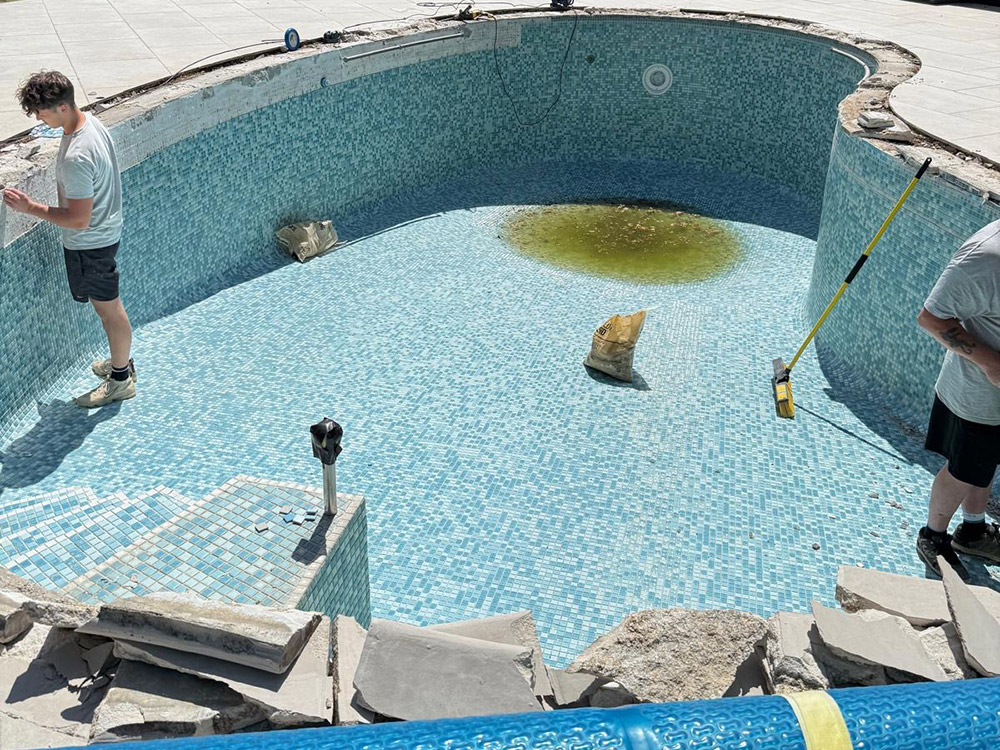 Pool Renovation in Chenies